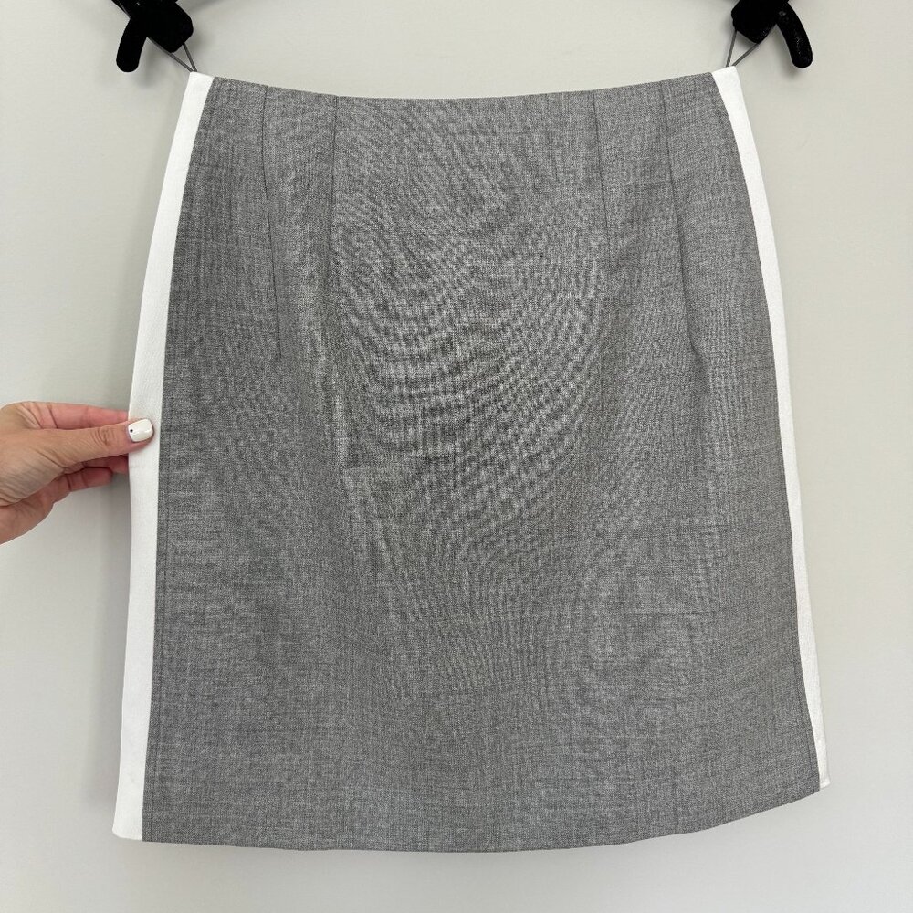 Gorgeous Corporate Girlie / Athleisure-Style, Grey Carven Wool Mini Skirt XS